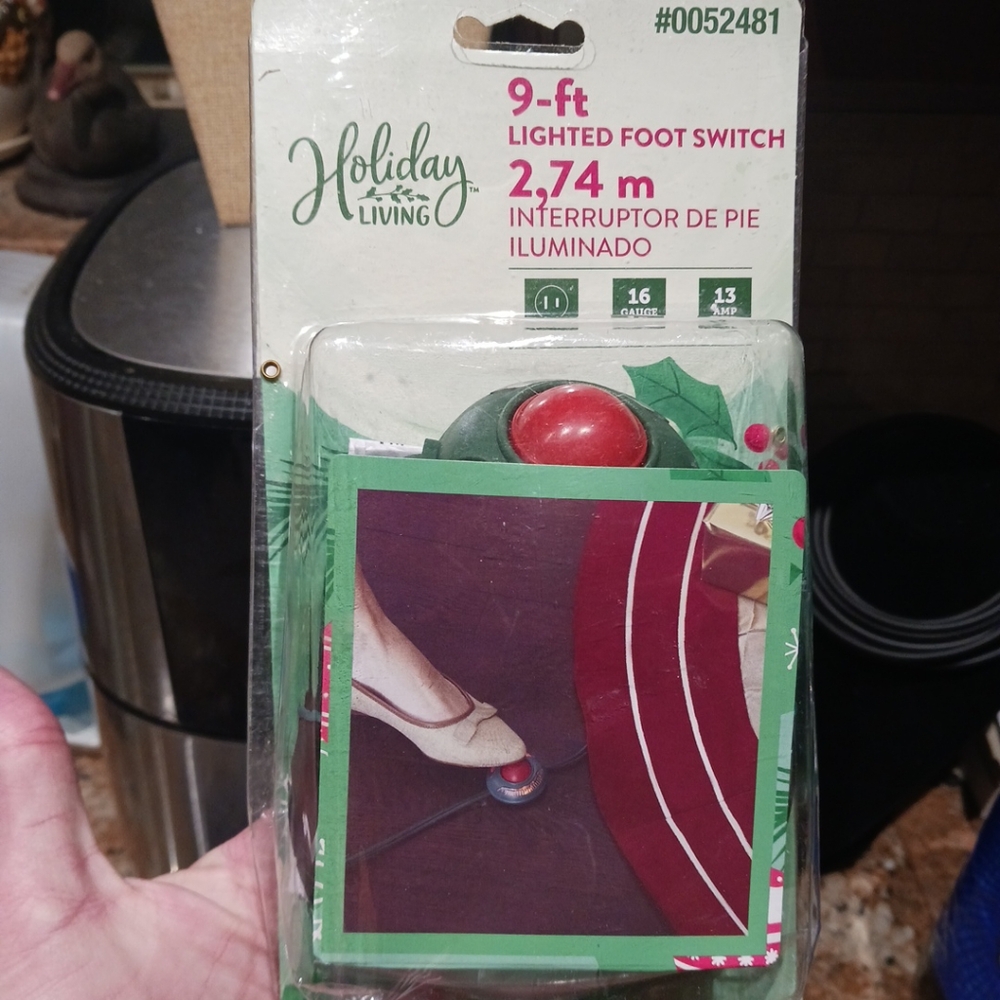 Holiday Living Lighted Foot Switch 9’ Indoor Polarized Christmas Holiday 0052481